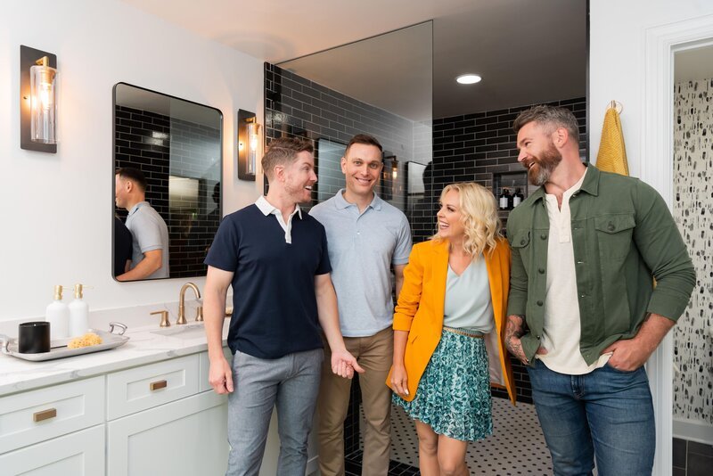 (v.l.n.r.) Benjamin; Andy; Kortney Wilson; Kenny Brain – Bild: 2022 SBE (Your Move 3) INC. Lizenzbild frei