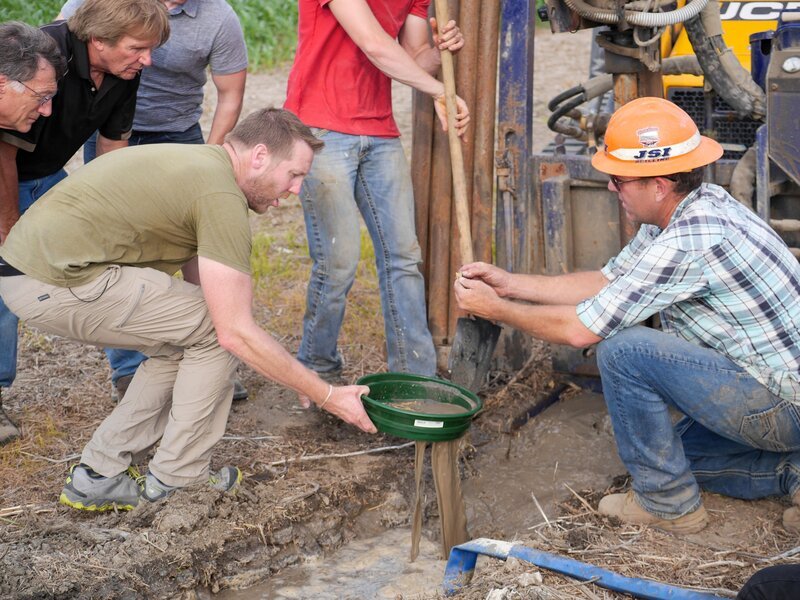 Matty Blake (l.) – Bild: Prometheus Entertainment Lizenzbild frei