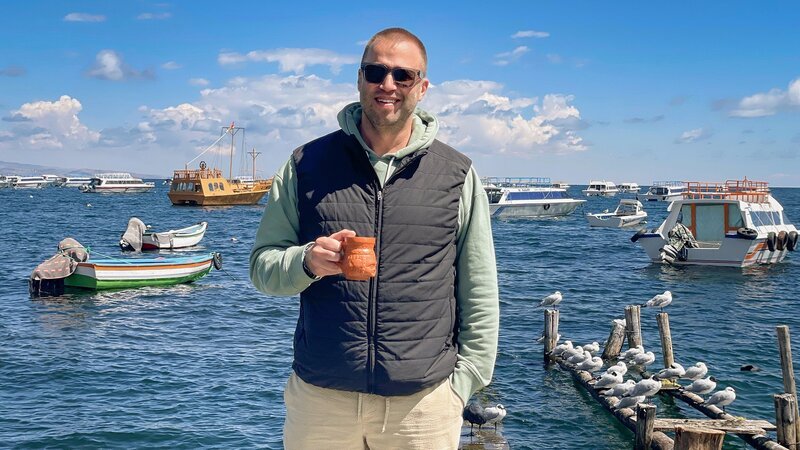 Jonnys zweite Reise führt nach Bolivien. – Bild: SRF