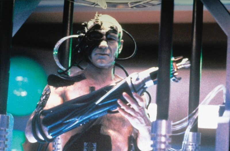 Bild: SYFY TM & (C) 2011 CBS Studios Inc Photocredit Mandatory, Editorial Use Only, NO archive, NO Resale