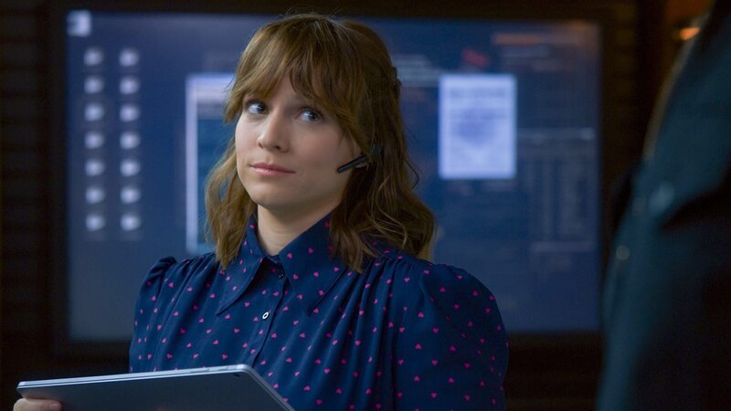 Nell Jones (Renée Felice Smith) – Bild: CBS Broadcasting, Inc.