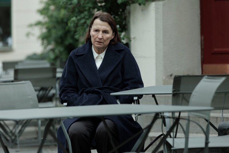 Inger Brøgger (Karen-Lise Mynster) muss eine schwierige Entscheidung treffen. – Bild: ZDF und Frédéric Batier