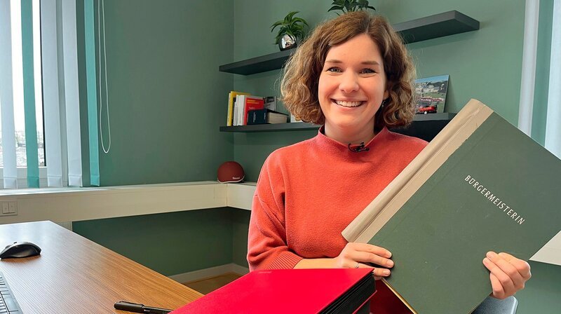 Plötzlich Bürgermeisterin: neuneinhalb begleitet eine der jüngsten Bürgermeisterinnen Deutschlands bei der Arbeit. – Bild: WDR/tvision Plötzlich Bürgermeisterin: neuneinhalb begleitet eine der jüngsten Bürgermeisterinnen Deutschlands bei der Arbeit. – Bild: WDR/tvision