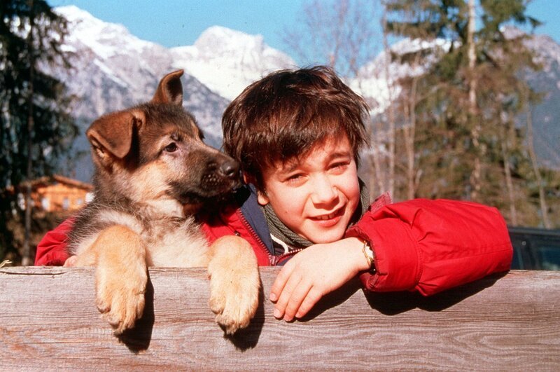 Raphael Ghobadloo (Benny Nachmann). – Bild: ORF III