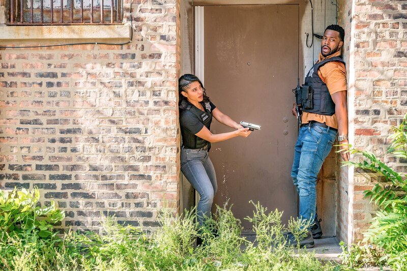 Vanessa Rojas (Lisseth Chavez) und Kevin Atwater (LaRoyce Hawkins) – Bild: RTL