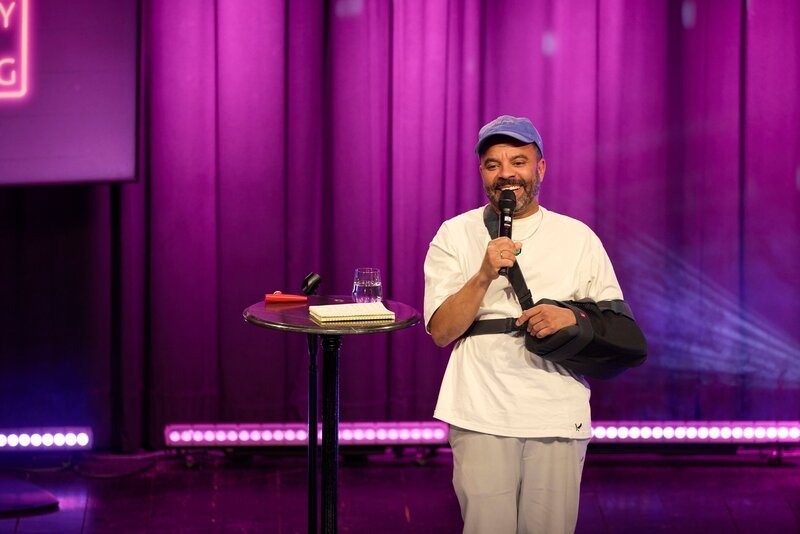 Simon Pearce. – Bild: Martina Bogdahn /​ BR /​ SEO Entertainment GmbH