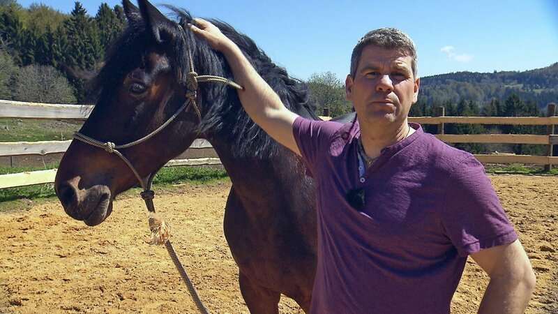 „Shadow“ und Bernd Hackl – Bild: VOX /​ Mina TV