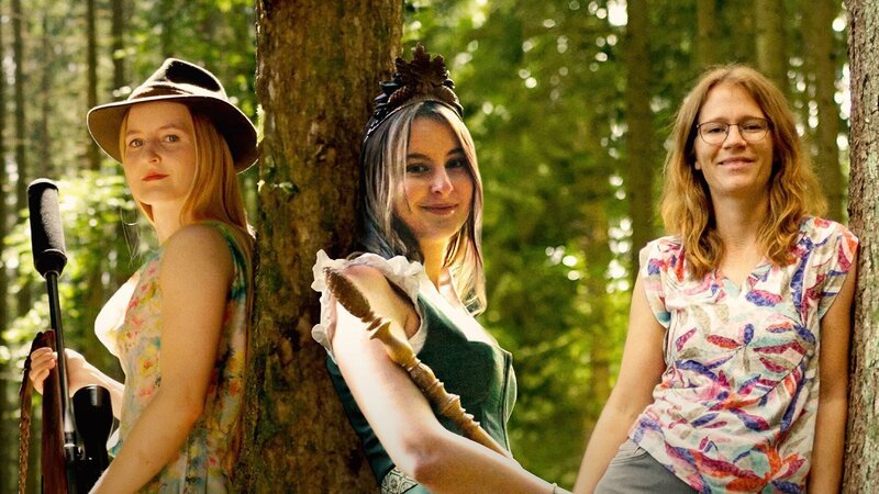 Von links: Beatrice Jäger, Patricia Vogl und Astrid Eber – Bild: Ben Wolter /​ BR