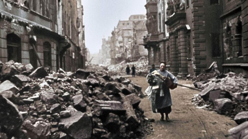 Greatest Events of WW2_Wendepunkte des Zweiten Weltkriegs Ep_08_Dresden_Firestorm – Bild: RTL /​ World Media Rights Ltd