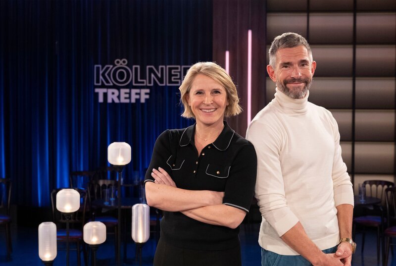 Micky Beisenherz (l) und Susan Link moderieren die Sendung. – Bild: WDR/​Melanie Grande