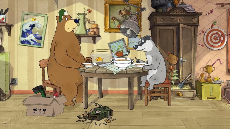 Dr. Brumm hat für seine Freunde und sich spontan eine leckere Suppe gekocht. – Bild: rbb/​WunderWerk/​TRIKK 17