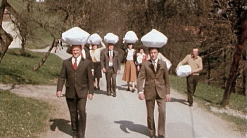 Weihfleischträger St. Josef – historisch. – Bild: ORF /​ Wolfgang Niedermair