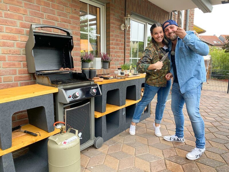 Sabrina und Marcel – Bild: TVNOW /​ Tokee bros.