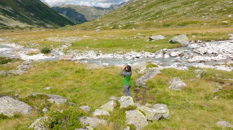 Rangerin Nationalpark Hohe Tauern. – Bild: ORF/​Kurt Reindl