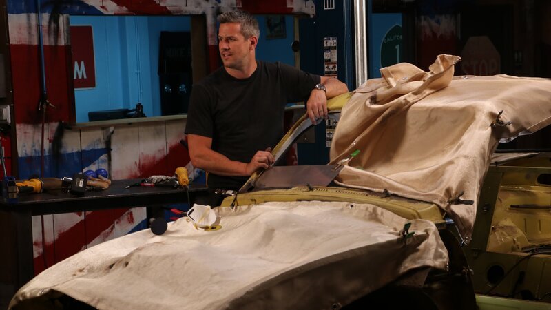 Ant Anstead with Saab. – Bild: Discovery Communications