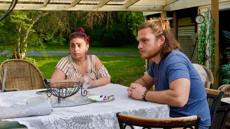 Syngin and Rojana A have a chat. – Bild: Discovery Communications, LLC