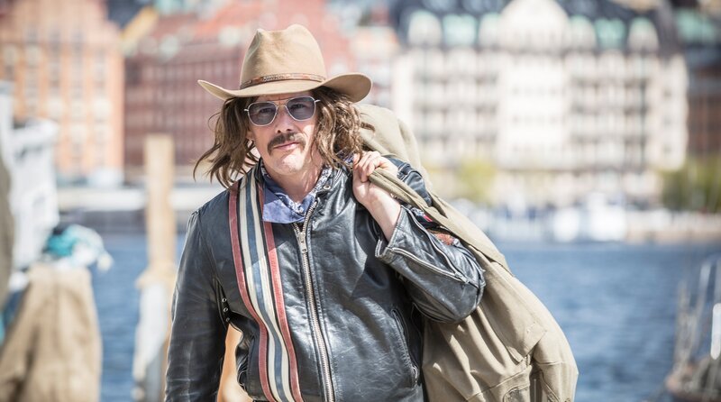 Lars Nystrom (Ethan Hawke)  – Bild: WDR/​Bankdrama Film Ltd. & Chimney Group