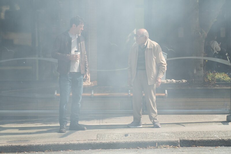 Sam Loudermilk (Ron Livingston, l.) – Bild: 2018 Farmersville Productions, Inc. All Rights Reserved. Lizenzbild frei