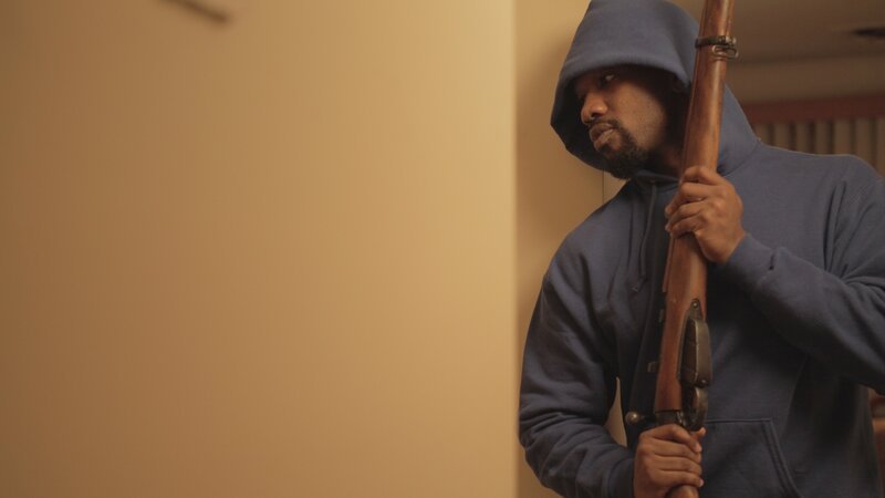 Recreation of Ralph Clark with gun – Bild: TLC