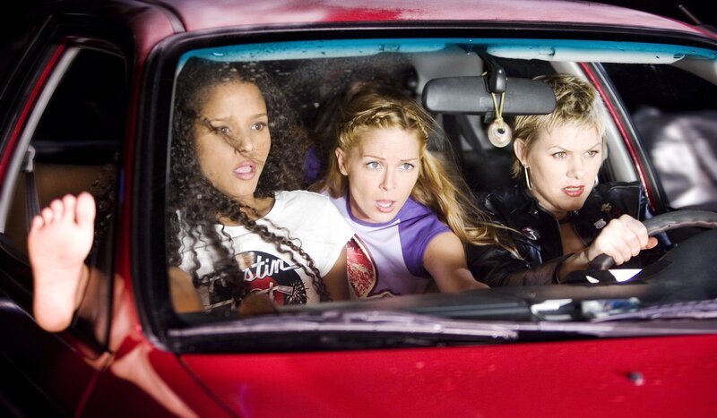 Sydney Tamiia Poitier, Jordan Ladd, non identifié – Bild: Vivarto Sp. z o. o.