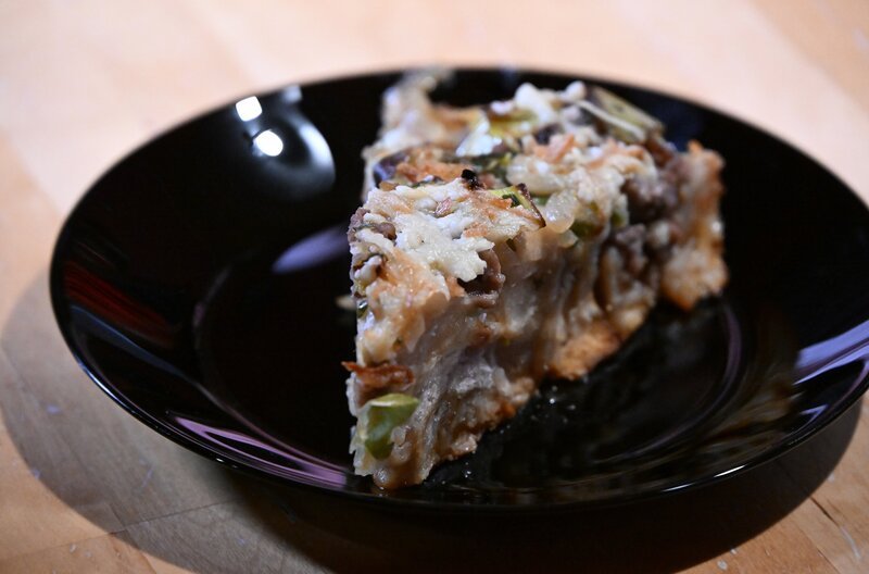 Hauptgericht: Laugen-Lauch-Hackfleisch-Torte – Bild: SWR/​Kristina Schäfer