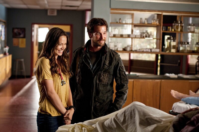 Anne Glass (Moon Bloodgood), Tom Mason (Noah Wyle) – Bild: Turner /​ TM & TURNER NETWORK TELEVISION