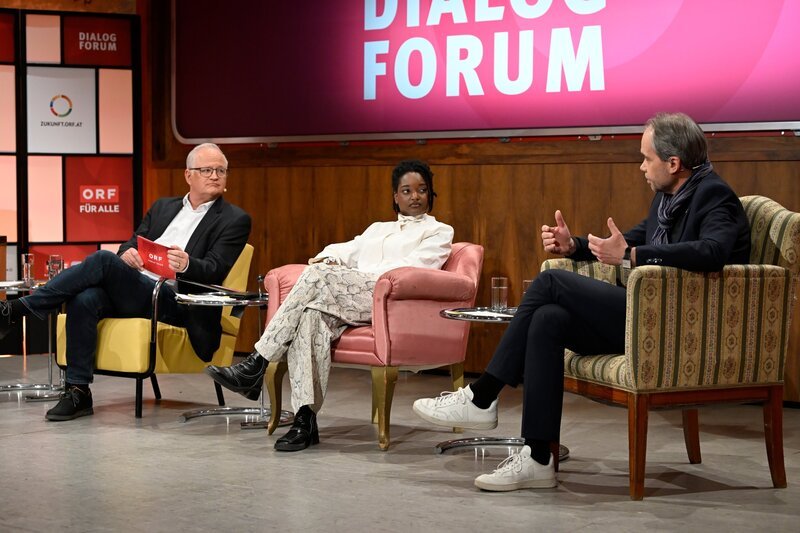 Klaus Unterberger, Aischa Sane, Oliver Scheibenbogen. – Bild: ORF/​Thomas Jantzen
