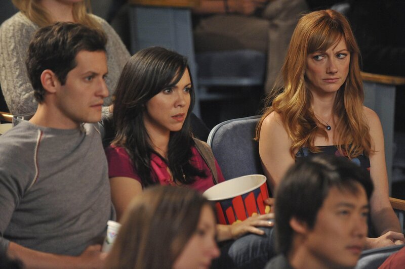 Sind von dem Film „The Wedding Bride“ total begeistert: (v.l.n.r.) Bruce (Jeremy Glazer), Rachel (Gloria Calderon Kellett) und Royce (Judy Greer) … – Bild: © 20th Century Fox International Television