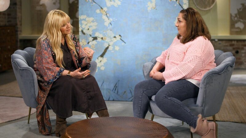Julia Leischik (l.); Ariane (r.) – Bild: © SAT.1