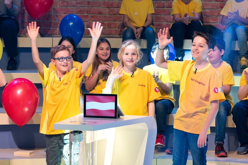 Das Team aus Bruck an der Mur/​Österreich freut sich schon auf die Quizshow. – Bild: Ralf Wilschewski /​ ZDF