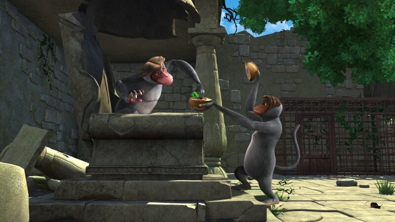 Mascha (l.) hat Geburtstag und bekommt von ihrer Schwester (r.) einen großen funkelnden Smaragd überreicht. – Bild: ZDF/​DQ Entertainment