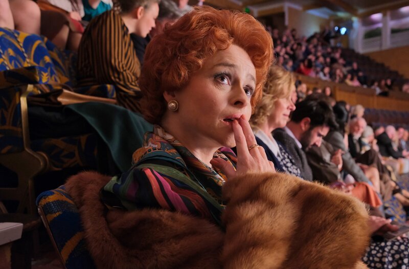 Noele Gordon (Helena Bonham Carter). – Bild: WDR/​ITV Studios Limited