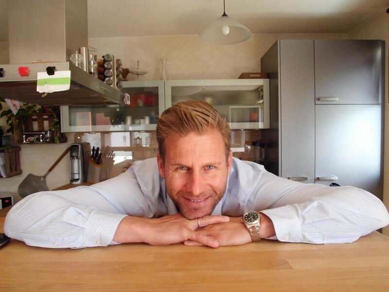 Makler Dirk Löbling – Bild: VOX/​Fandango