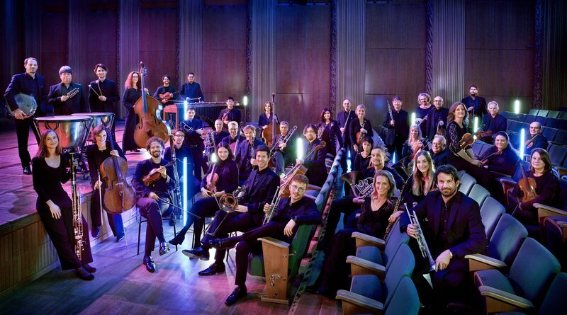 Das WDR Funkhausorchester. – Bild: ZDF und WDR/​Dominik Mentzos