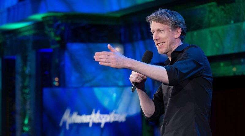 Gast in der Sendung: Kabarettist Christian Schulte-Loh – Bild: WDR/​Melanie Grande