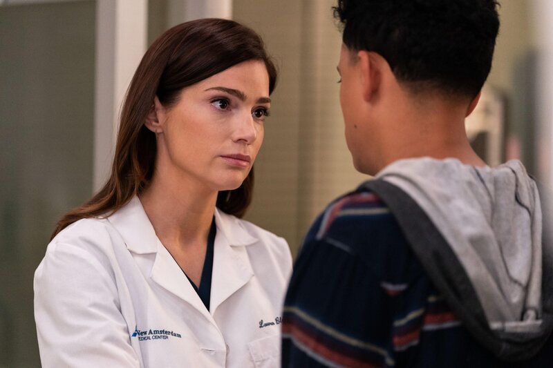 Dr. Lauren Bloom (Janet Montgomery) – Bild: RTL /​ Universal Television LLC.