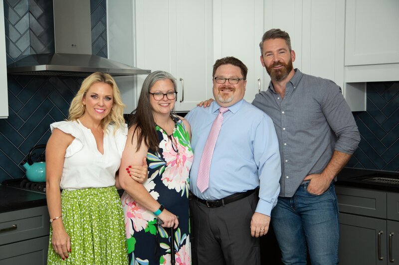 (v.l.n.r.) Kortney Wilson; Emma; Scott; Kenny Brain – Bild: 2022 SBE (Your Move 3) INC. Lizenzbild frei