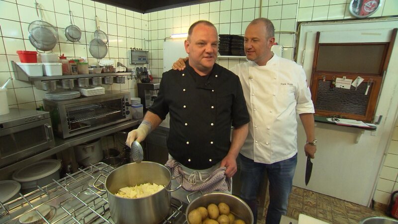 Kann Frank Rosin gemeinsam mit dem Team vom „Ratskeller Hanau“ das Restaurant vor dem Aus retten? – Bild: Kabel Eins