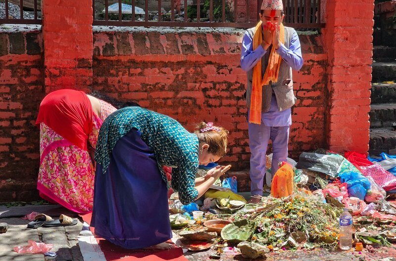 Religiöse Zeremonie Kumbeshor Tempel /​ Patan (Nepal) – Bild: MDR/​Alexandra Junker