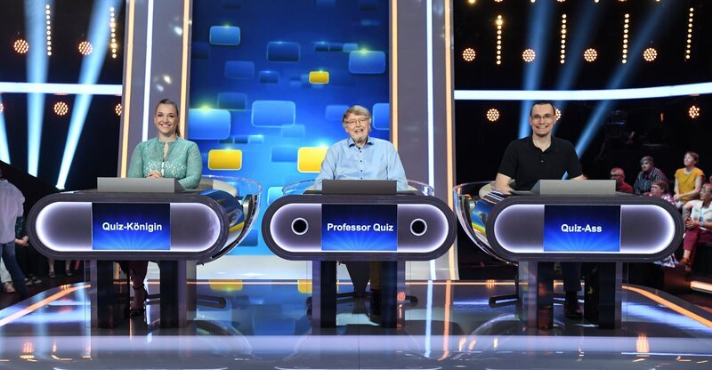 Das Rateteam (v.l.n.r.): Marie-Lousie Finck, Eckard Freise und Thorsten Zirkel. – Bild: ARD