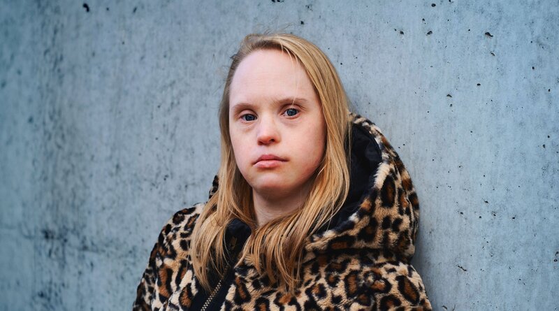 Schauspielerin Neele Buchholz. – Bild: ZDF/​WDR/​Daniela Buchholz