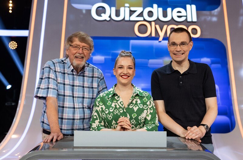 Das Rateteam (Panelpositionen v.l.n.r.): Eckard Freise, Marie-Louise Finck, Thorsten Zirkel – Bild: ARD/​Uwe Ernst