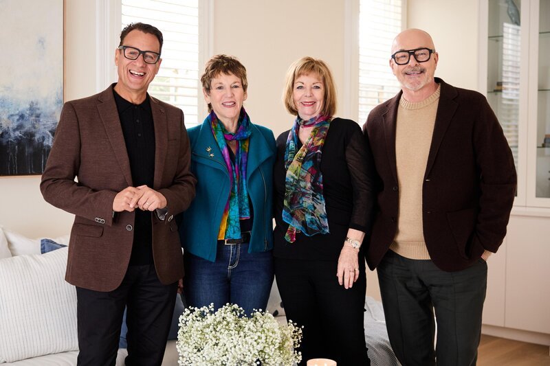 L-R: Andrew Winter, Caroline, Courtney, and co-host Neale Whitaker – Bild: Foxtel Management Pty Ltd and Banijay Rights Limited /​ Sally Griffiths