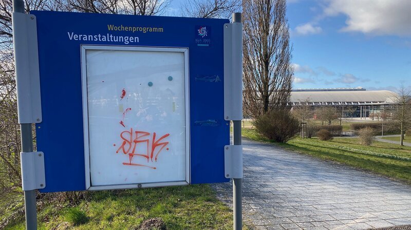 Seit der Internationalen Gartenbauausstellung 2003 liegt der IGA-Park im Dornröschenschlaf. – Bild: NDR/​David Pilgrim