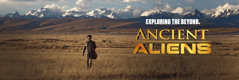 Ancient Aliens explores the controversial theory that extraterrestrials have visited Earth for millions of years. From the age of the dinosaurs to ancient Egypt, from early cave drawings to continued mass sightings in the US, each episode in this hit HISTORY series gives historic depth to the questions, speculations, provocative controversies, first-hand accounts and grounded theories surrounding this age old debate. Did intelligent beings from outer space visit Earth thousands of years ago? – Bild: History