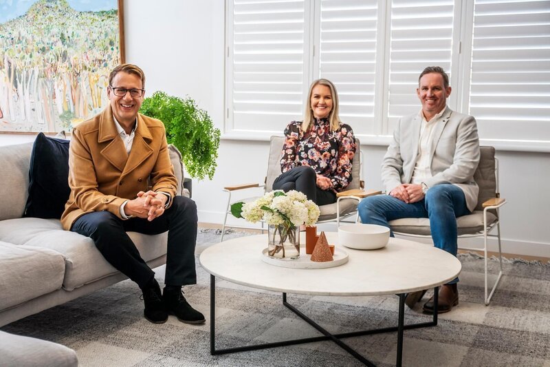 (v.l.n.r.) Andrew Winter; Skye; Jacob – Bild: 2021 Foxtel Management Pty Limited and Beyond Entertainment Limited Lizenzbild frei