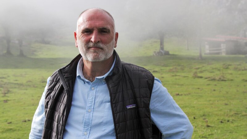 Host JosÈ AndrÈs at a cheese farm in the Picos de Europa mountains, as seen on JosÈ AndrÈs Project. – Bild: Discovery, Inc.