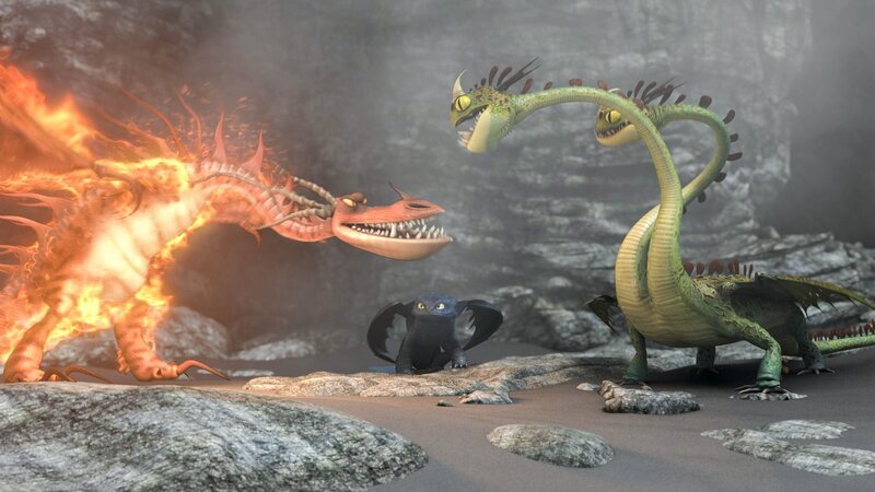 „Dragons – Die Reiter von Berk“, „Alvin der Heimtückische.“ Jemand auf Berk hat sämtliche Waffen verschwinden lassen. Leider ist es Hicks unmöglich, zu beweisen, dass Mehltau dahintersteckt. Ausgerechnet jetzt landet Alvin der Heimtückische mit seinen Männern auf Berk. Er hat von den Taten des Drachenbezwingers Hicks gehört und will ihn entführen. Als Alvin Geiseln nimmt, gibt sich Hicks schließlich freiwillig zu erkennen und wird von Alvin gefangengenommen. Aber Hicks hat einen Plan. – Bild: ORF/​MARKAND MEDIA