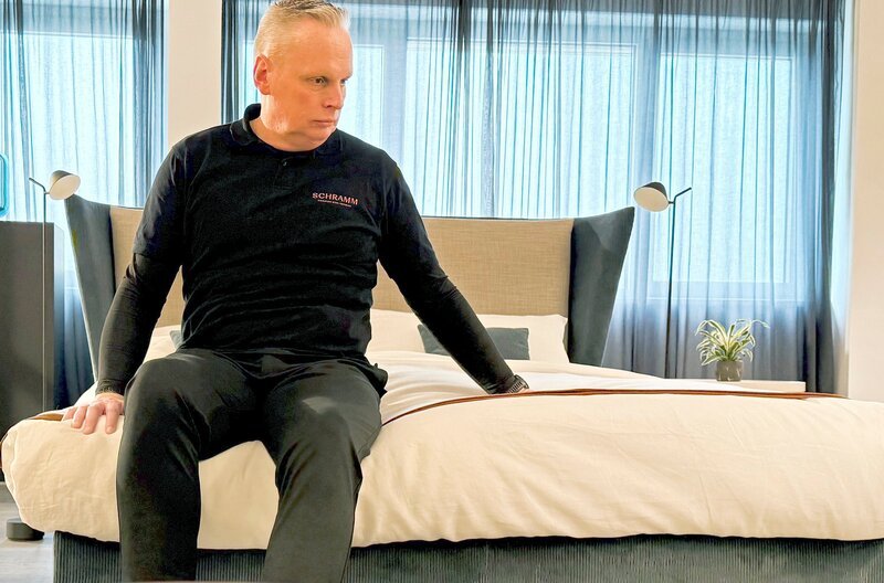 Handwerk made in Rheinland Pfalz: Heiko Schmidt ist Bettenentwickler bei Betten Schramm. – Bild: SWR