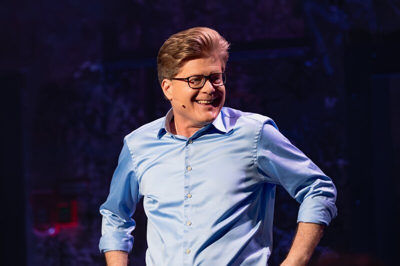 Zu Gast bei Till Reiners: Stand-Up-Comedian Herr Schröder – Bild: ZDF und Hannes Thun